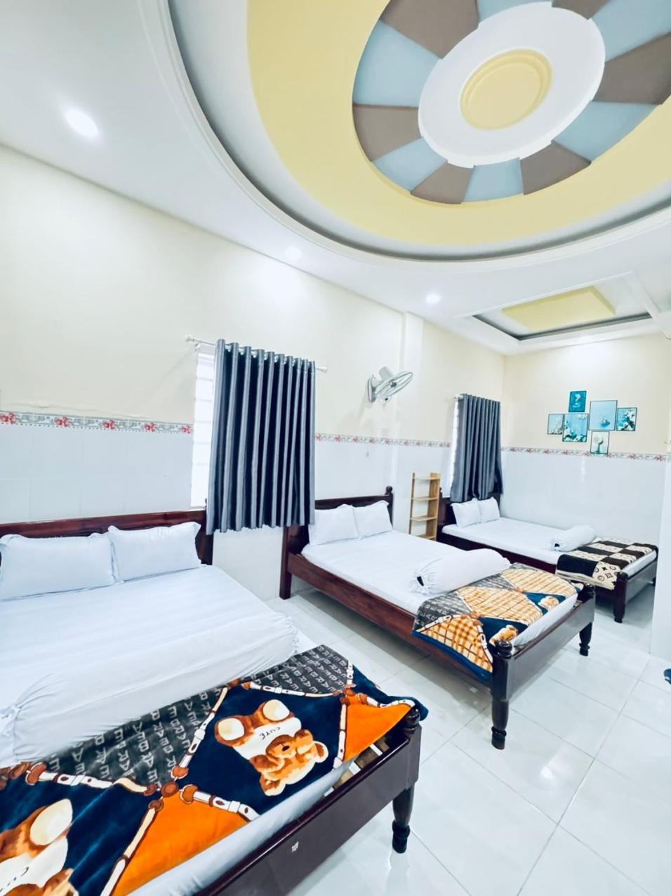 Nha Nghi Thanh Xuan- Co Cho Thue Xe May Va Xuat Hoa Don Ap Dong An Екстер'єр фото